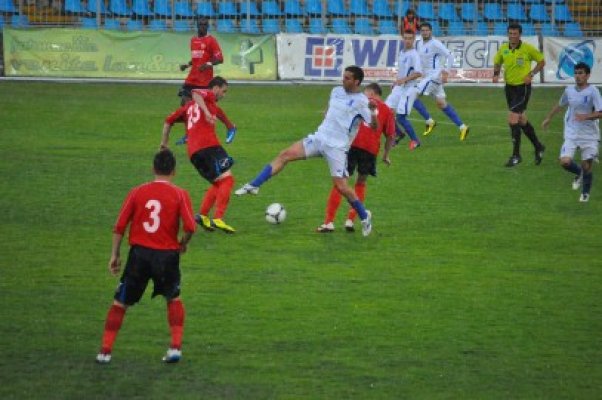Farul a fost învinsă de Dunărea Călăraşi, scor 0-2. Artimon: Meciul de astăzi a fost unul foarte bun, mai puţin scorul